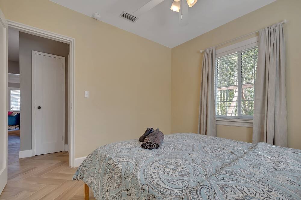 Photo of Bedroom in South Miami