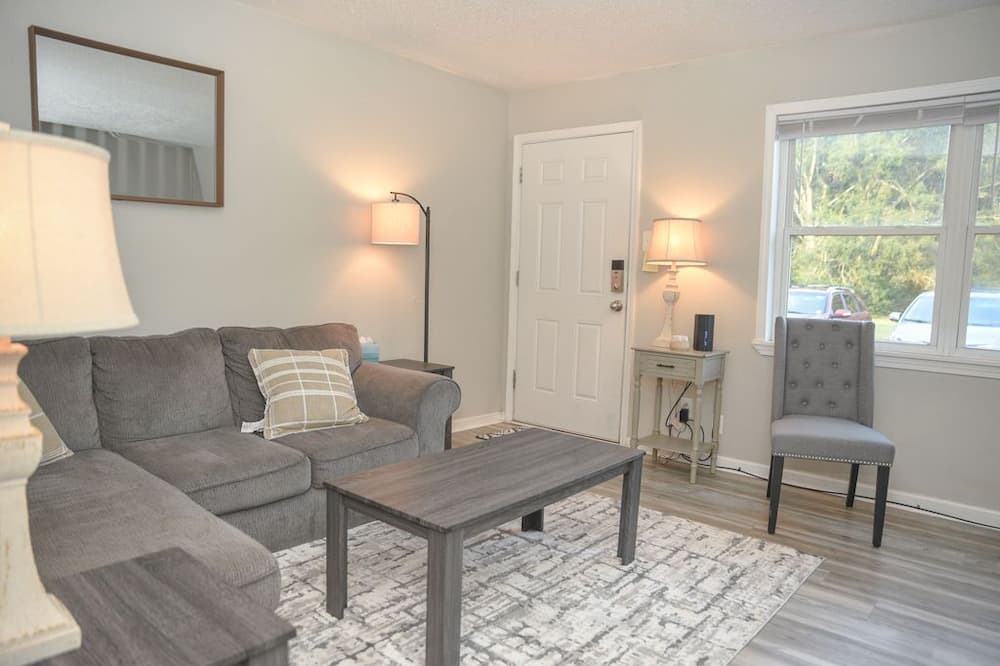 Photo of Livingroom in Grand Bay