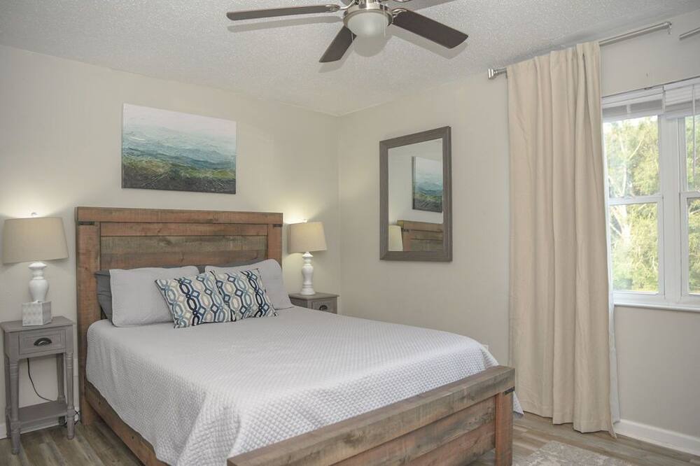 Photo of Bedroom in Grand Bay