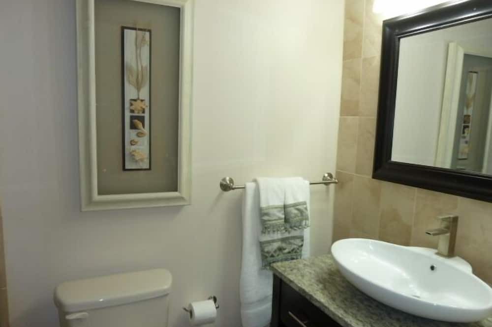 Photo of Bathroom in Crescent Beach