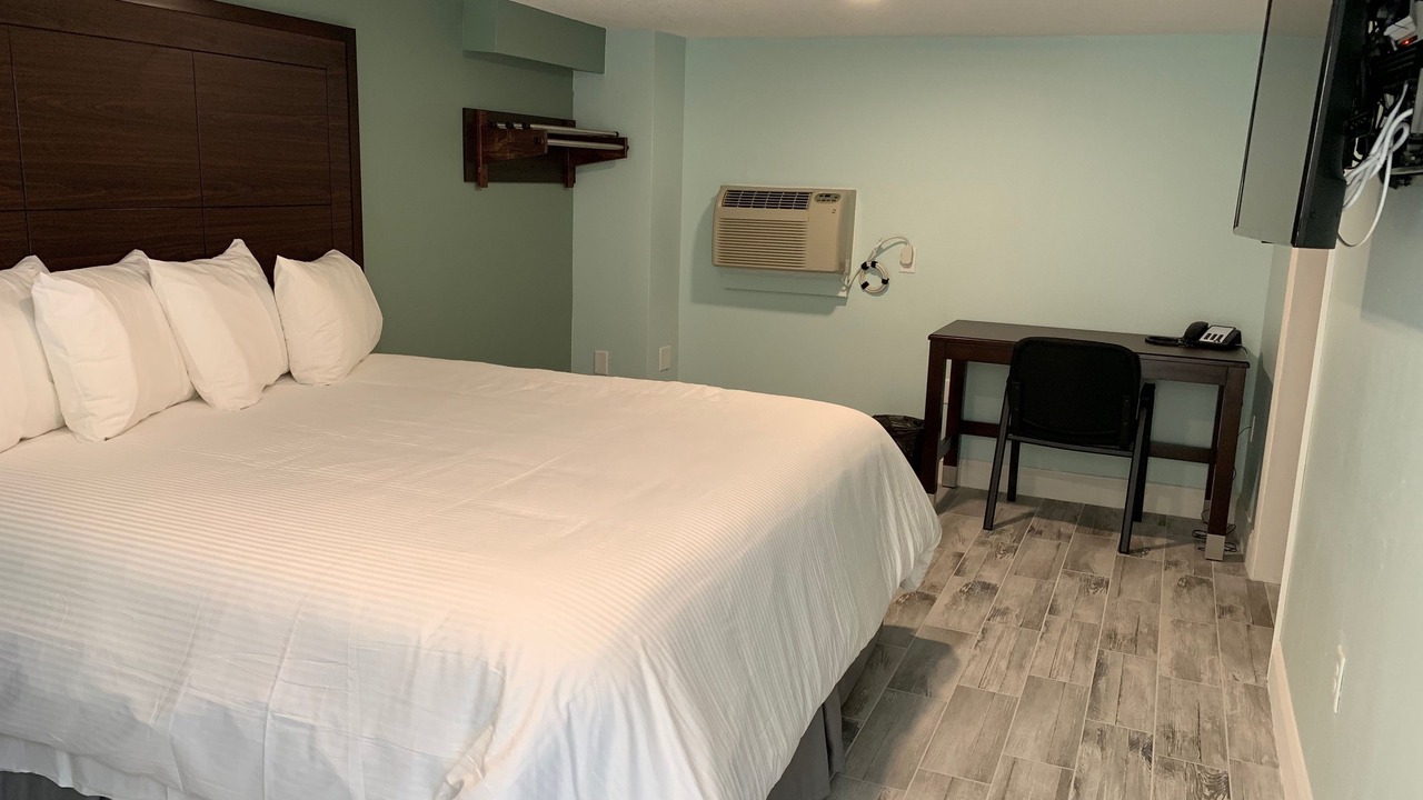 Photo of Bedroom in Ocean View Halifax Estates