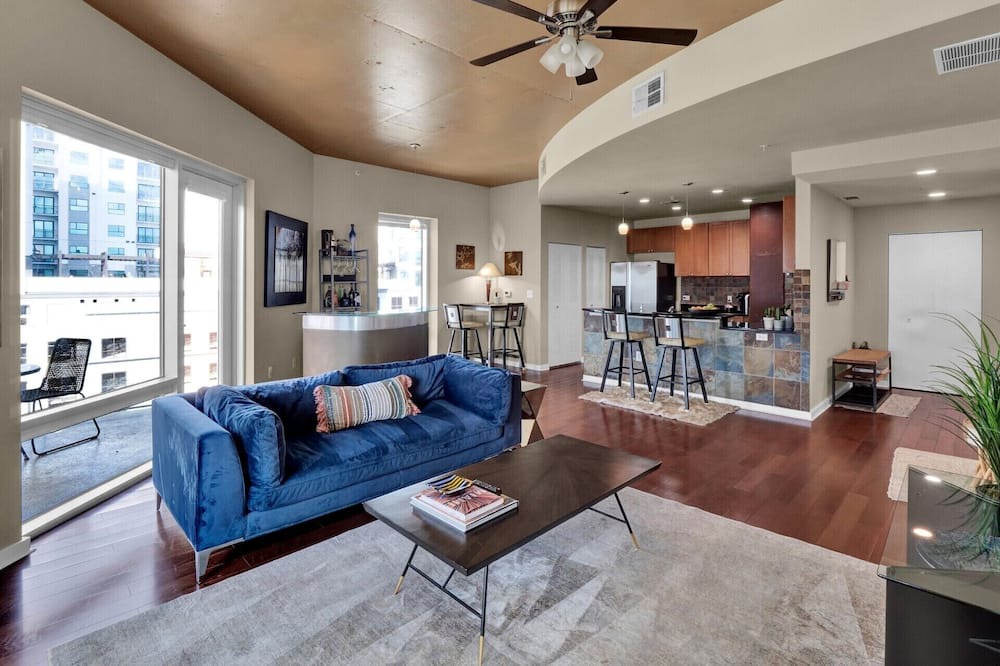 Photo of Livingroom in South Eola