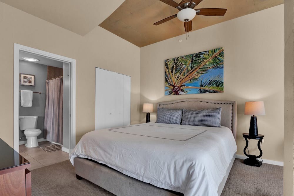 Photo of Bedroom in South Eola