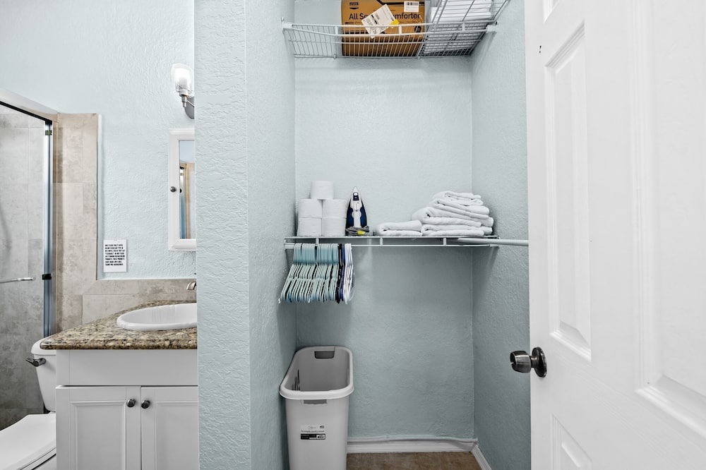 Photo of Bedroom in Highland Park Delray