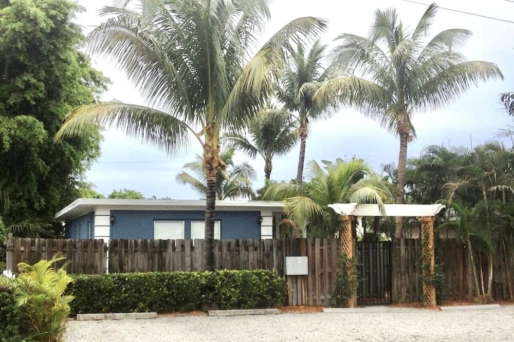 Photo of Outdoor in Highland Park Delray