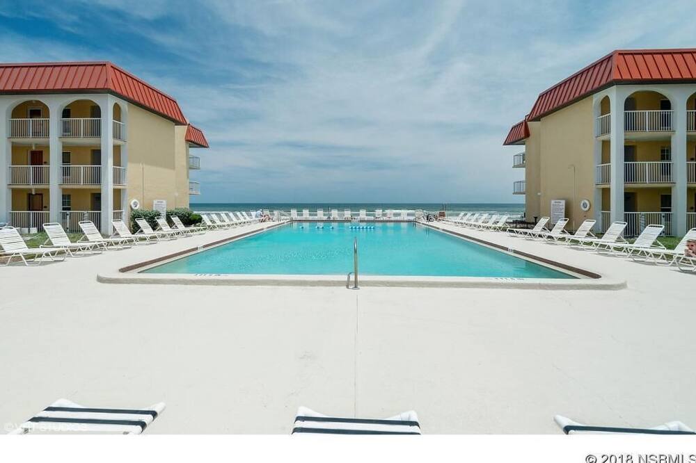 Photo of Outdoor in Point East