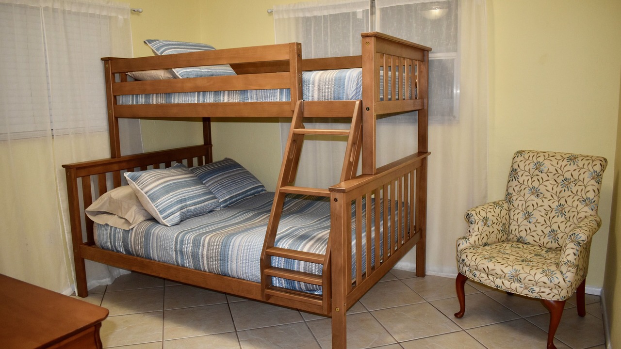 Photo of Bedroom in Arlington Park