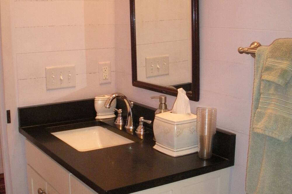 Photo of Bathroom in Downtown Charleston