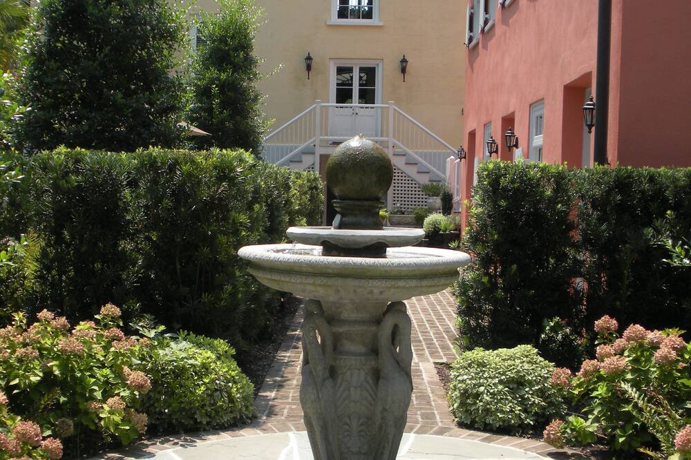 Photo of Outdoor in Downtown Charleston
