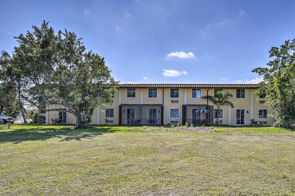 Photo of Outdoor in Naples