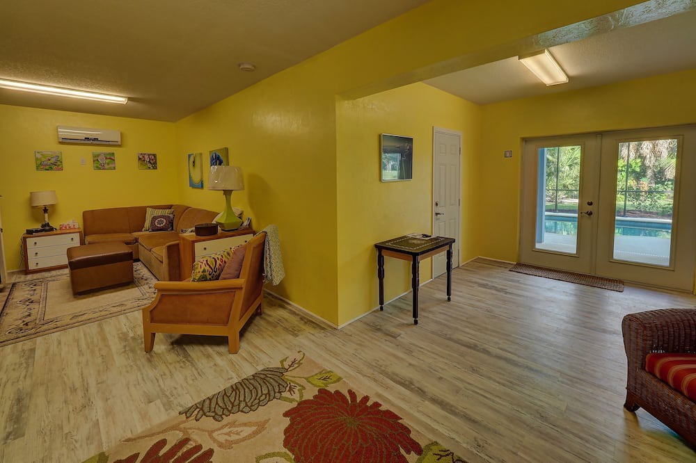Photo of Livingroom in Cape Haze