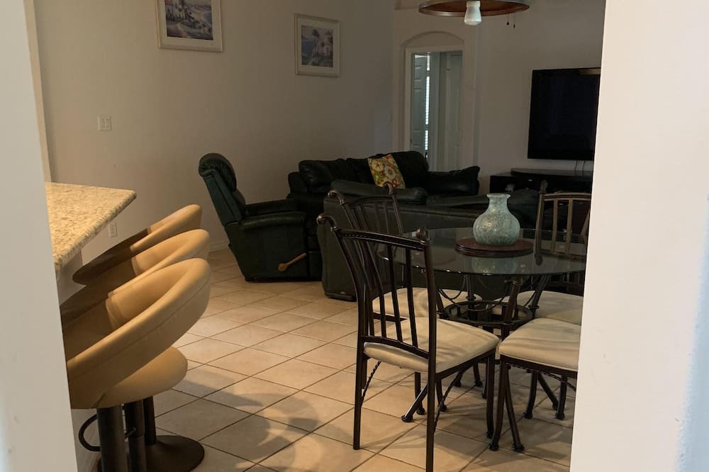 Photo of Kitchen in Greater Groves