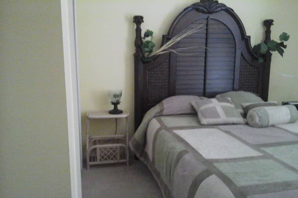 Photo of Bedroom in Port Saint Lucie