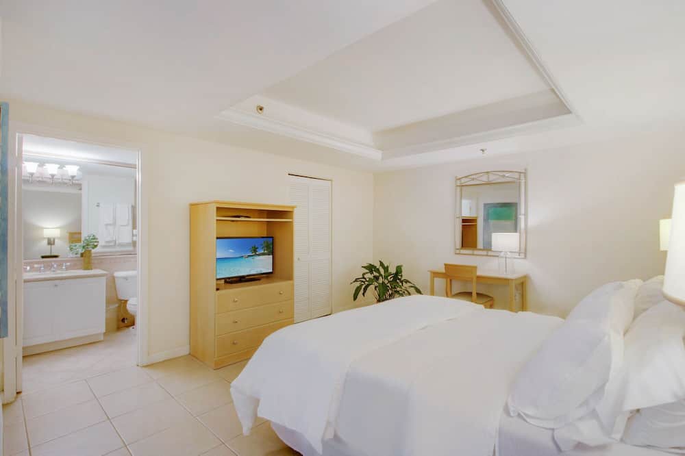 Photo of Bedroom in Coconut Grove