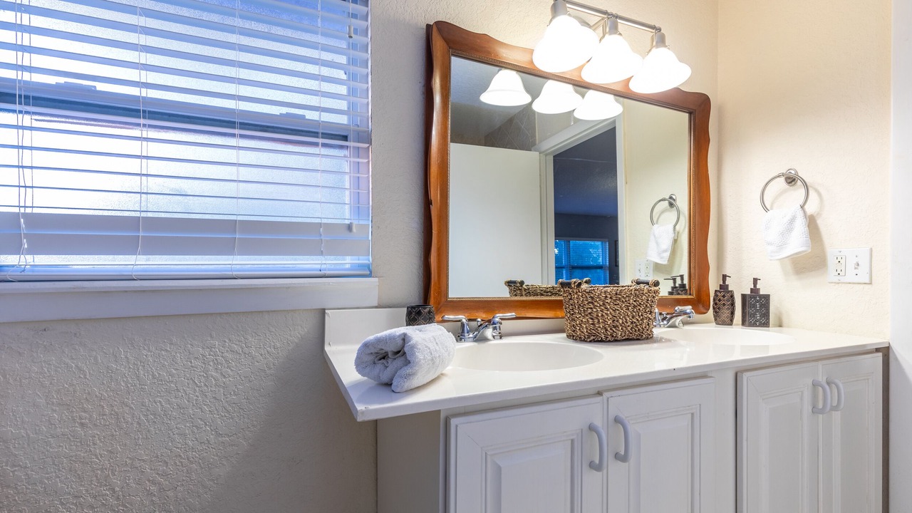 Photo of Bathroom in Greenacres