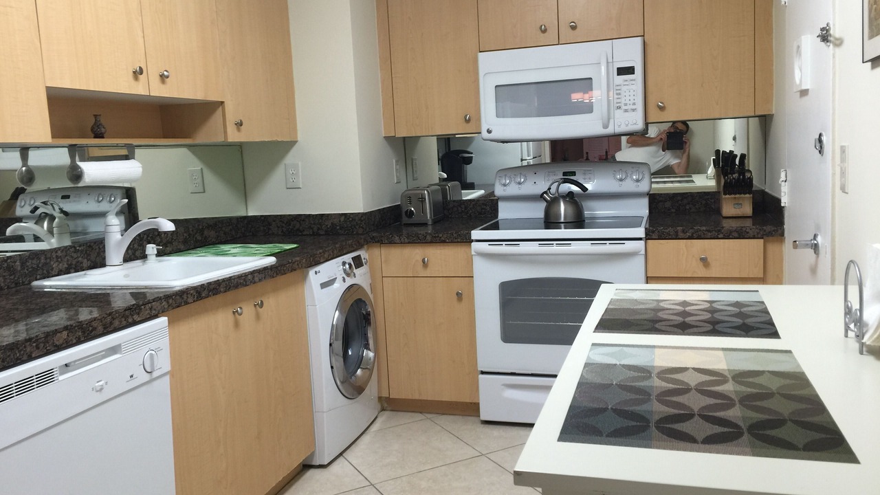 Photo of Kitchen in Surfside