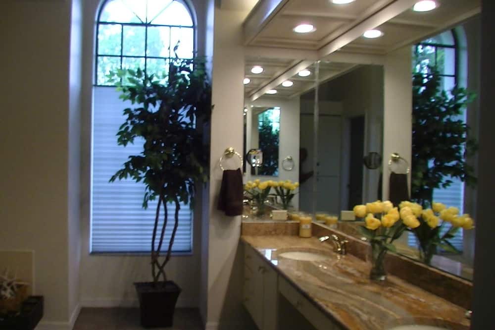 Photo of Others in Landmark Estates