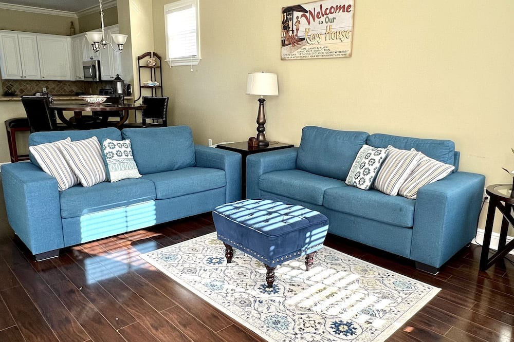 Photo of Livingroom in Islamorada