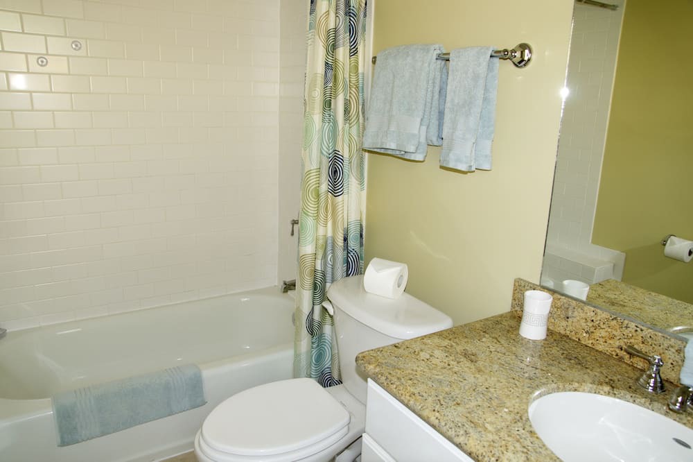Photo of Bathroom in Islamorada