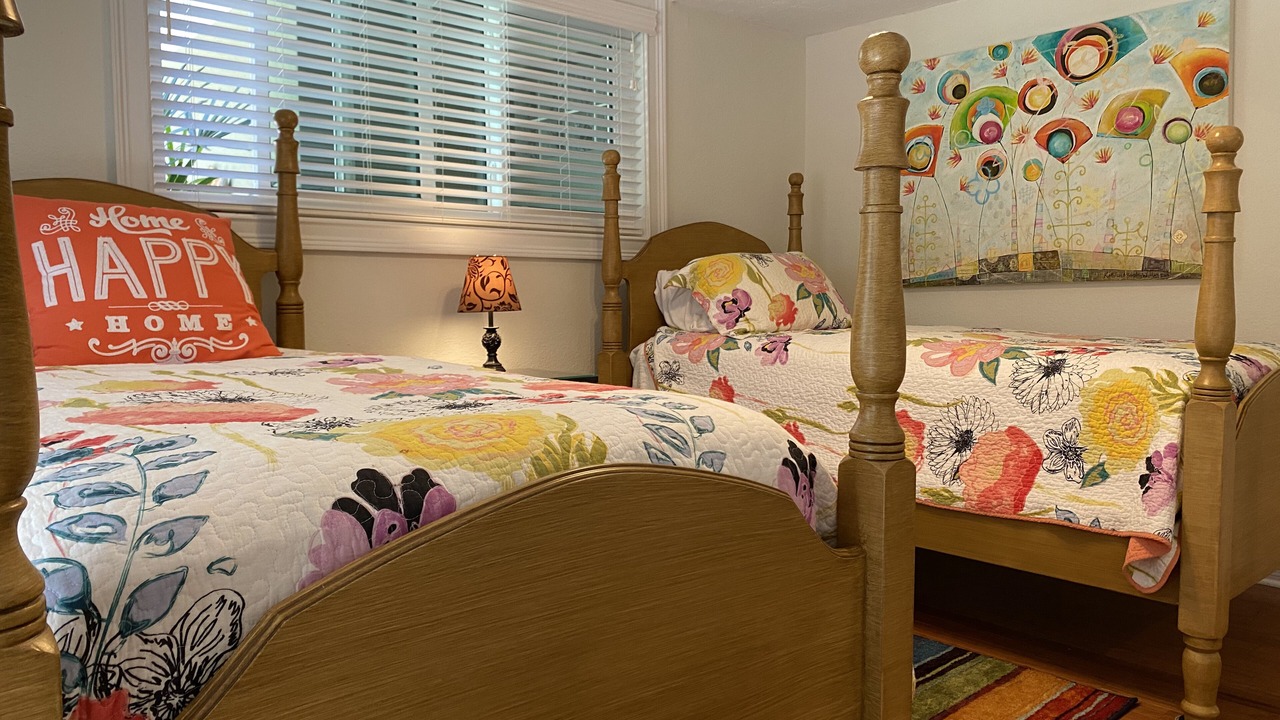 Photo of Bedroom in Indian Beach Sapphire Shores