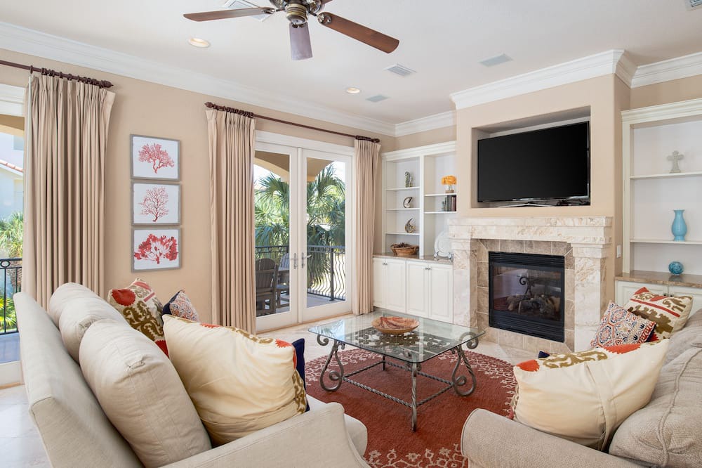 Photo of Livingroom in Fort Walton Beach - Destin