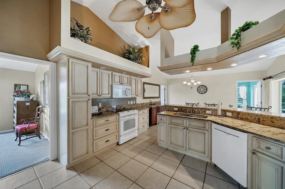 Photo of Kitchen in Pine Valley