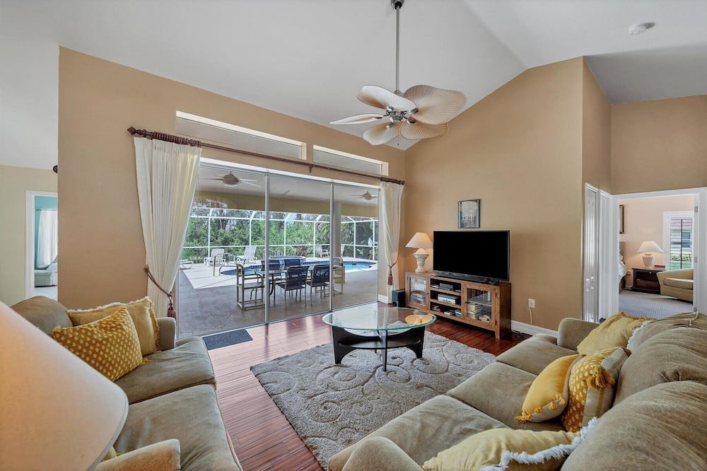 Photo of Livingroom in Pine Valley