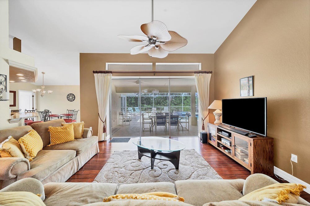 Photo of Livingroom in Pine Valley
