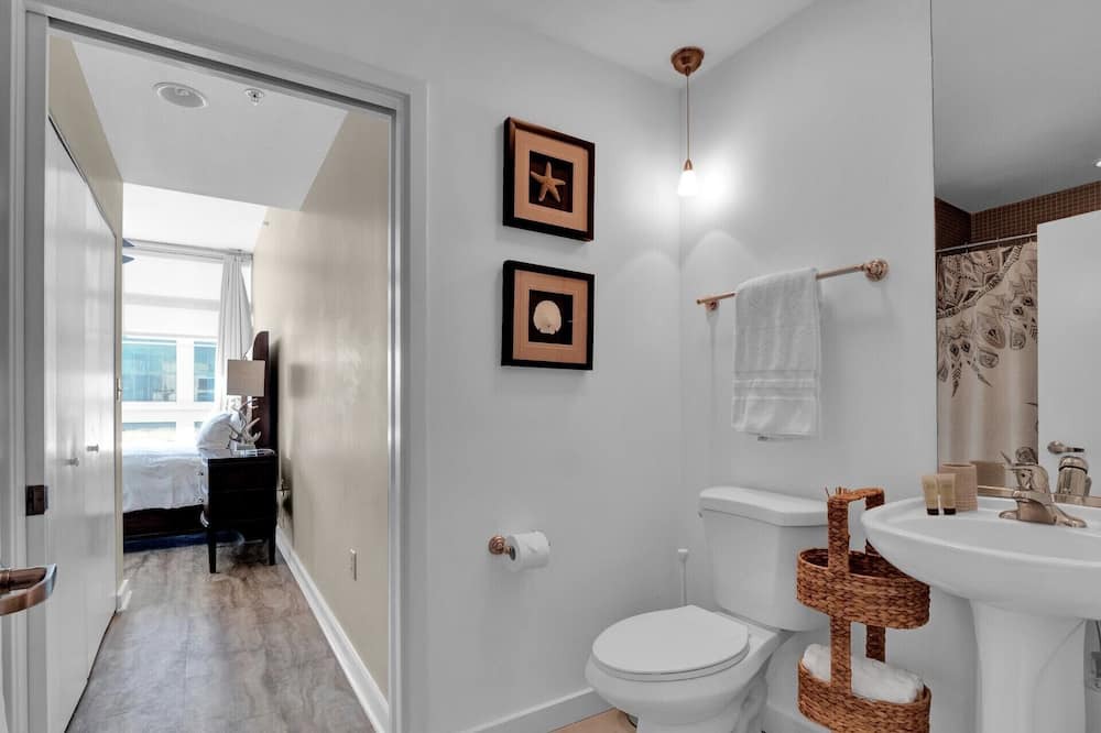 Photo of Bathroom in South Eola
