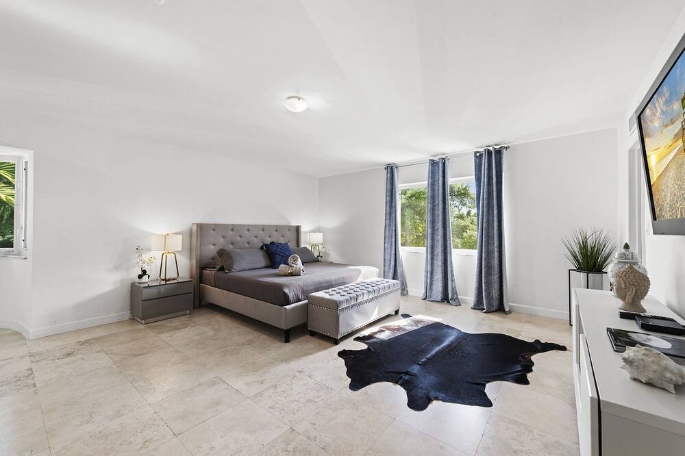 Photo of Bedroom in The Roads