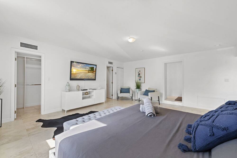 Photo of Bedroom in The Roads