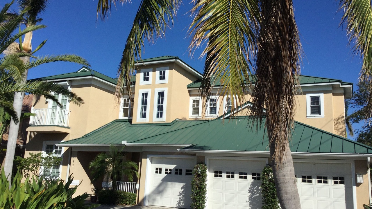 Photo of Outdoor in Vanderbilt Beach