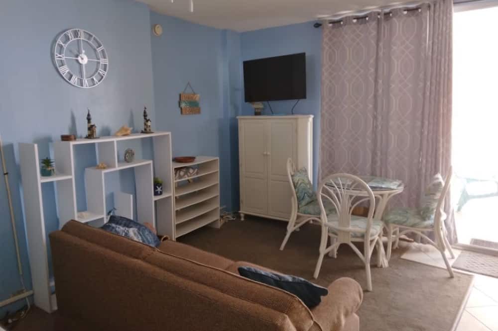 Photo of Livingroom in Bostwick Park
