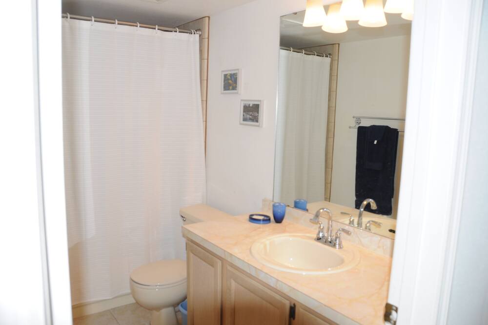 Photo of Bathroom in Lindfields
