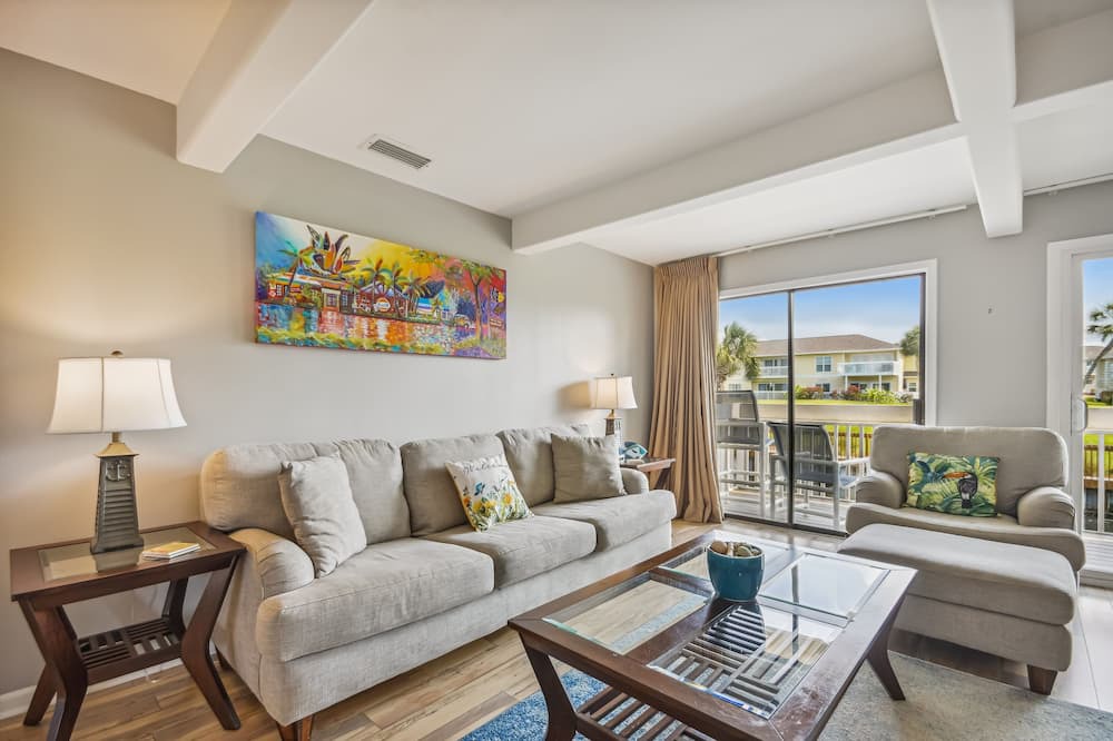 Photo of Livingroom in Holiday Isle