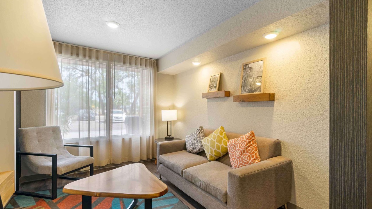 Photo of Livingroom in Temple Terrace