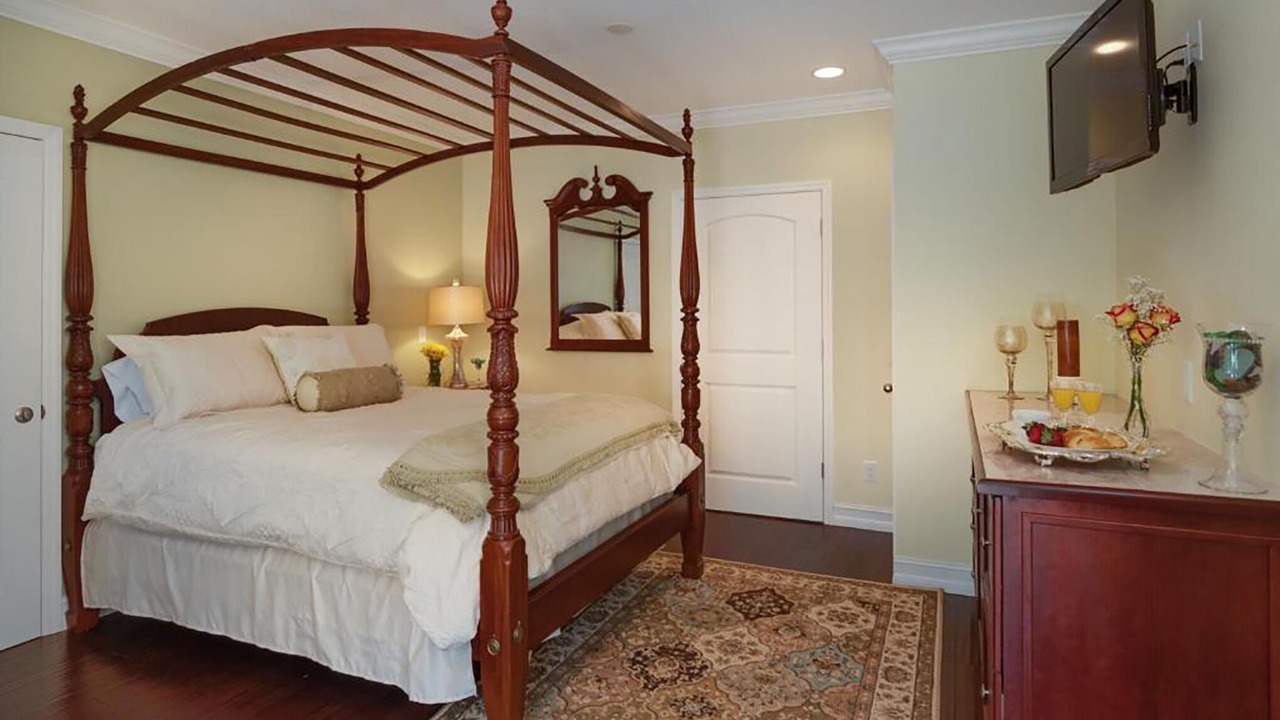Photo of Bedroom in Melbourne Beach