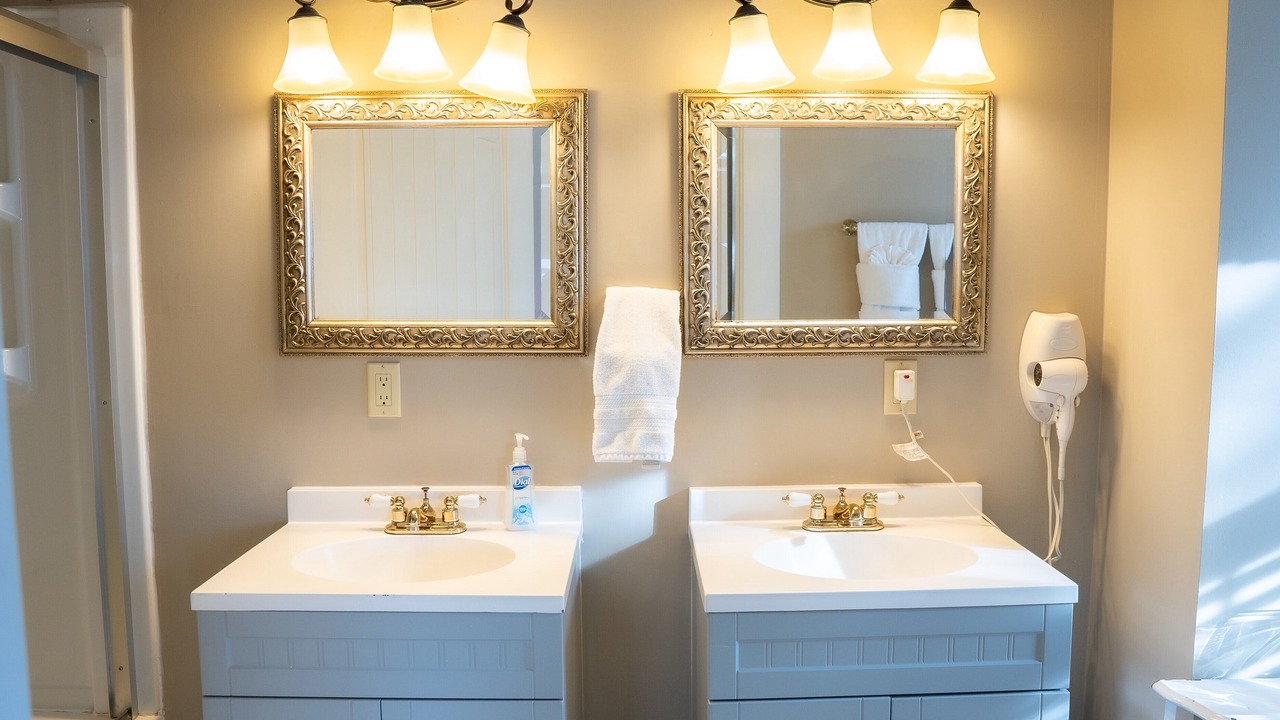 Photo of Bathroom in Arcadia Historic District