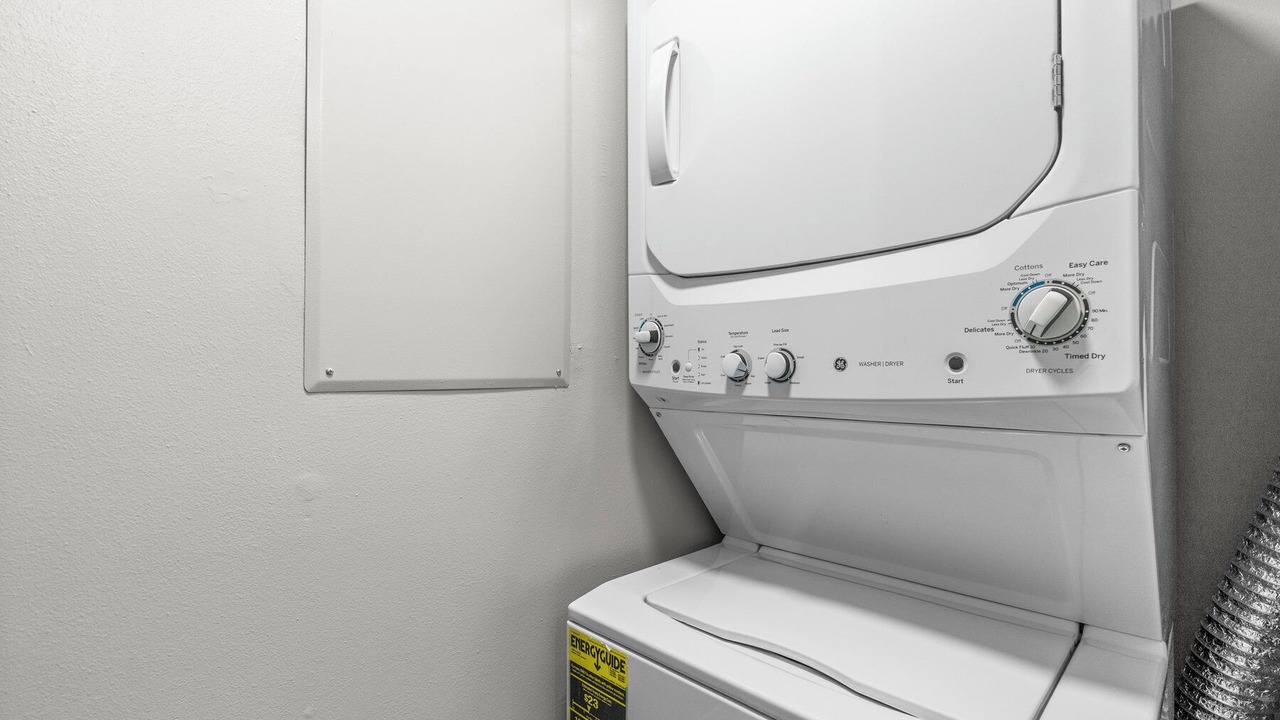 Photo of Bedroom in Allapattah