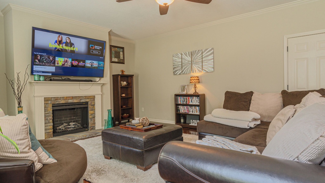 Photo of Livingroom in Fortson