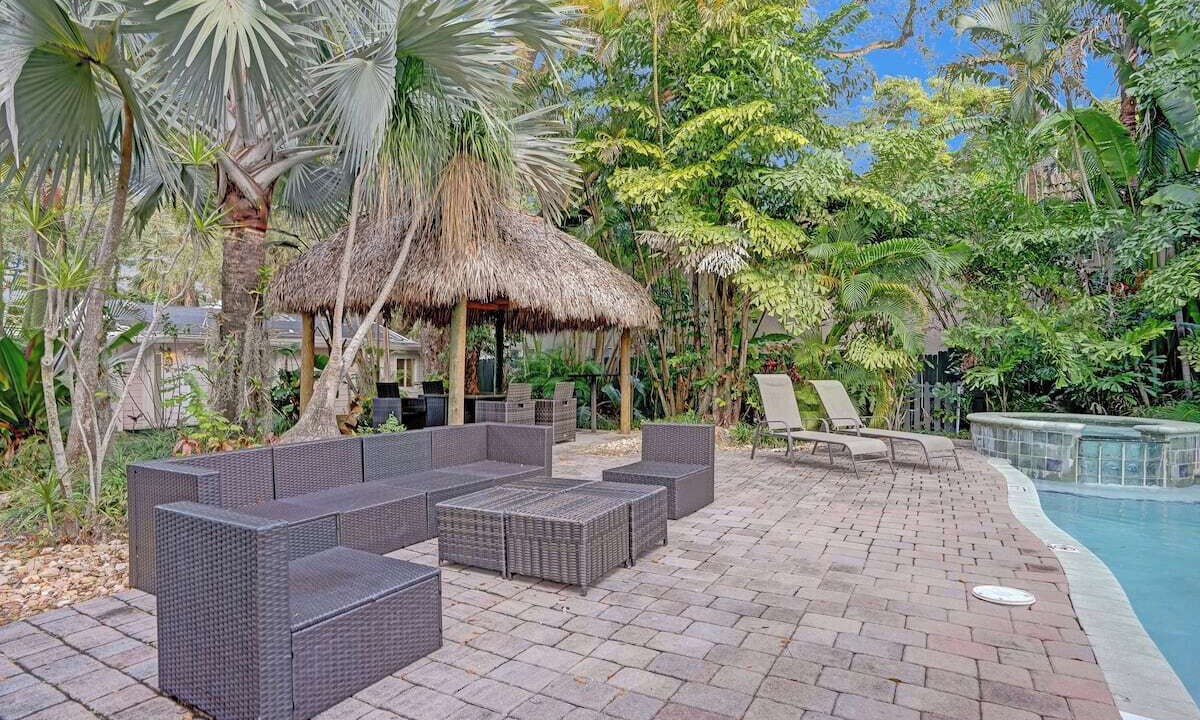 Photo of Patio Balcony in Sailboat Bend