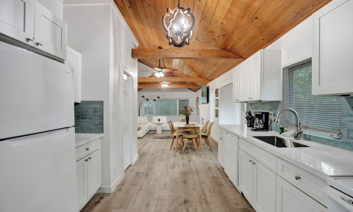 Photo of Bedroom in Sailboat Bend