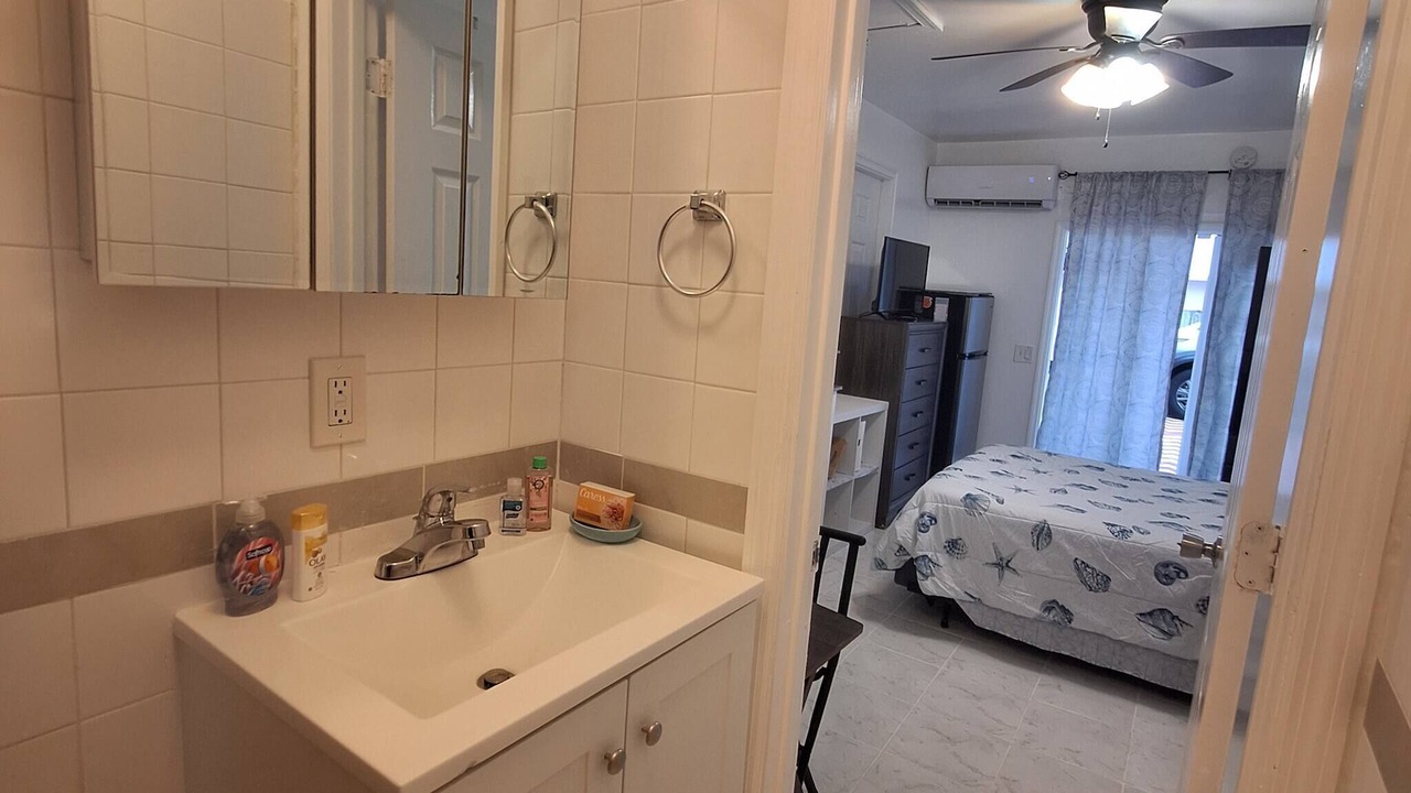 Photo of Bathroom in Florida Ridge