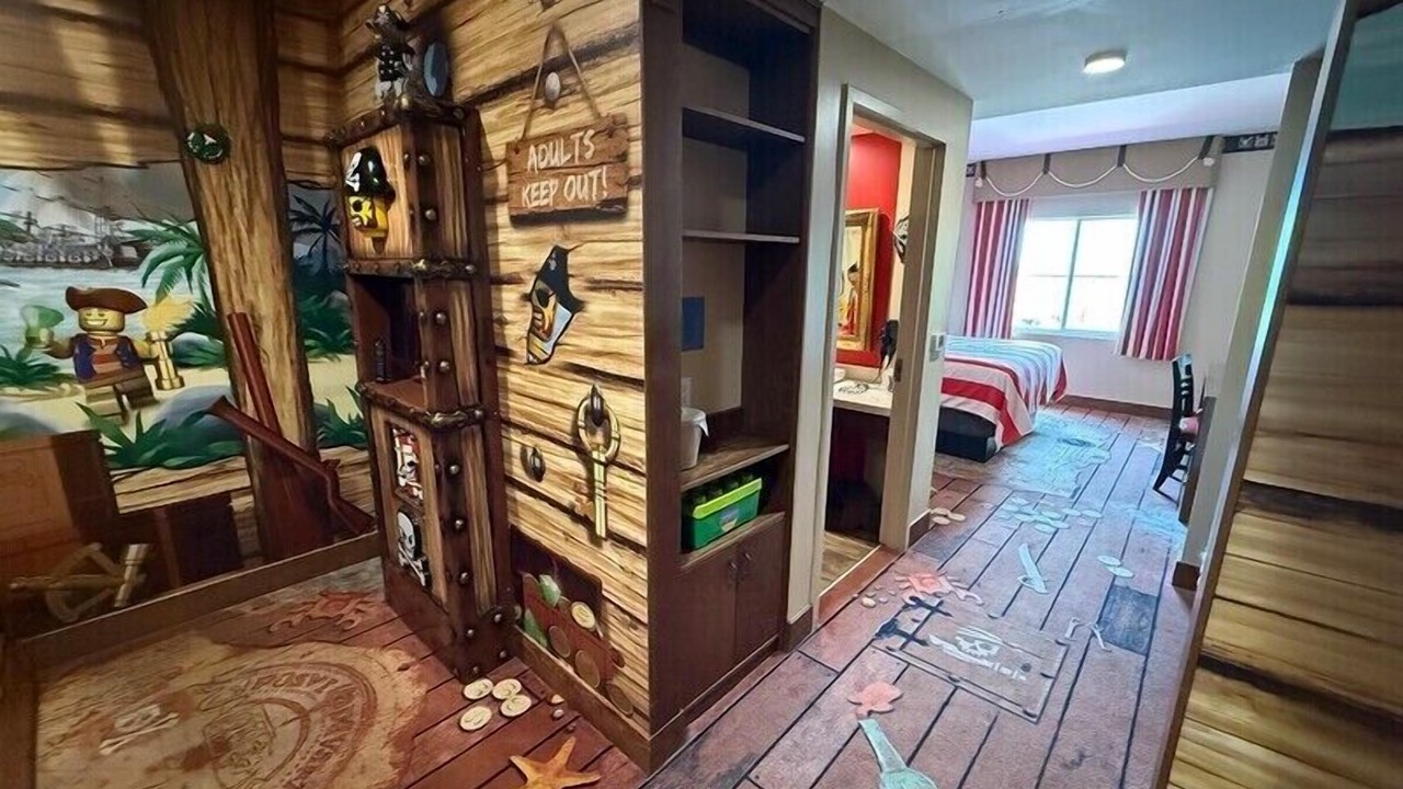 Photo of Bedroom in Cypress Gardens