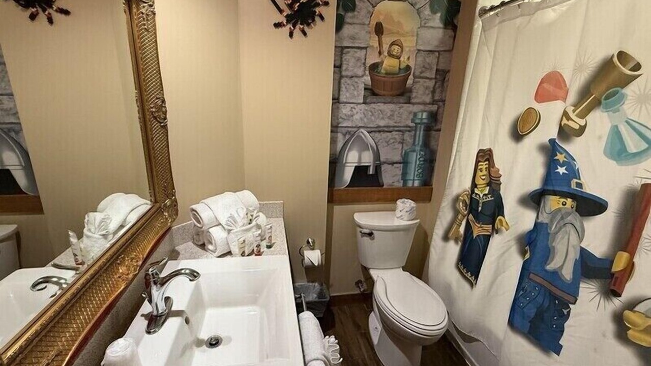 Photo of Bathroom in Cypress Gardens
