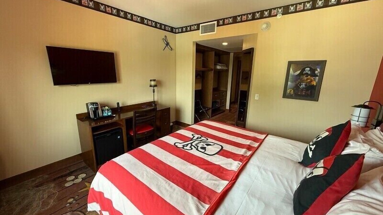 Photo of Bedroom in Cypress Gardens
