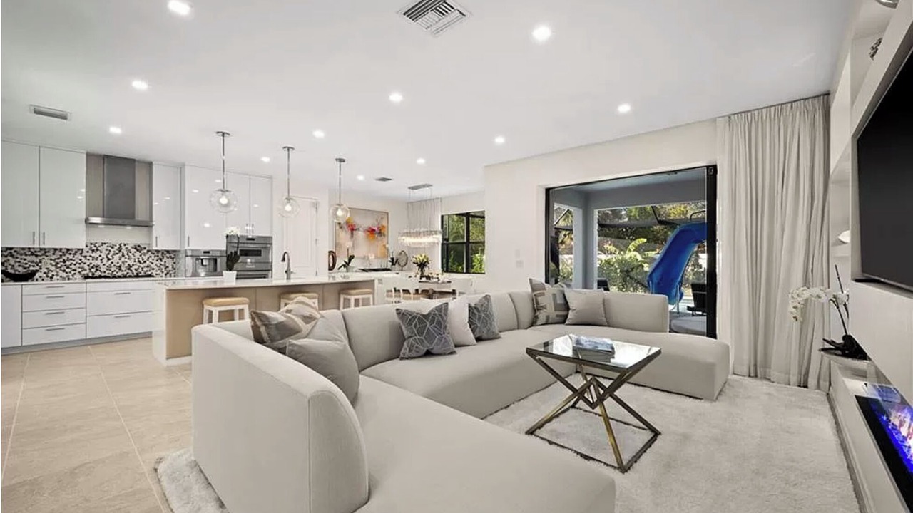 Photo of Livingroom in North Naples