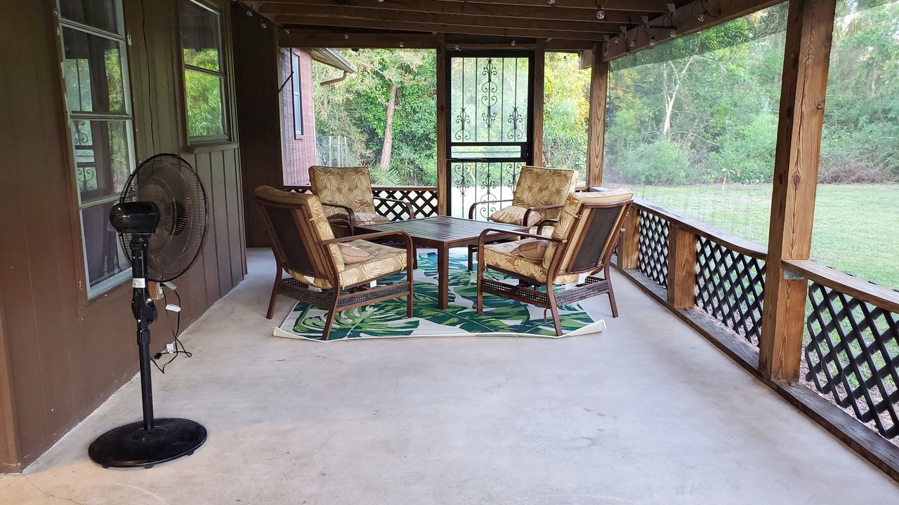 Photo of Patio Balcony in Jacarandas