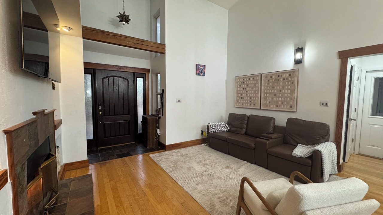 Photo of Livingroom in Tallahassee