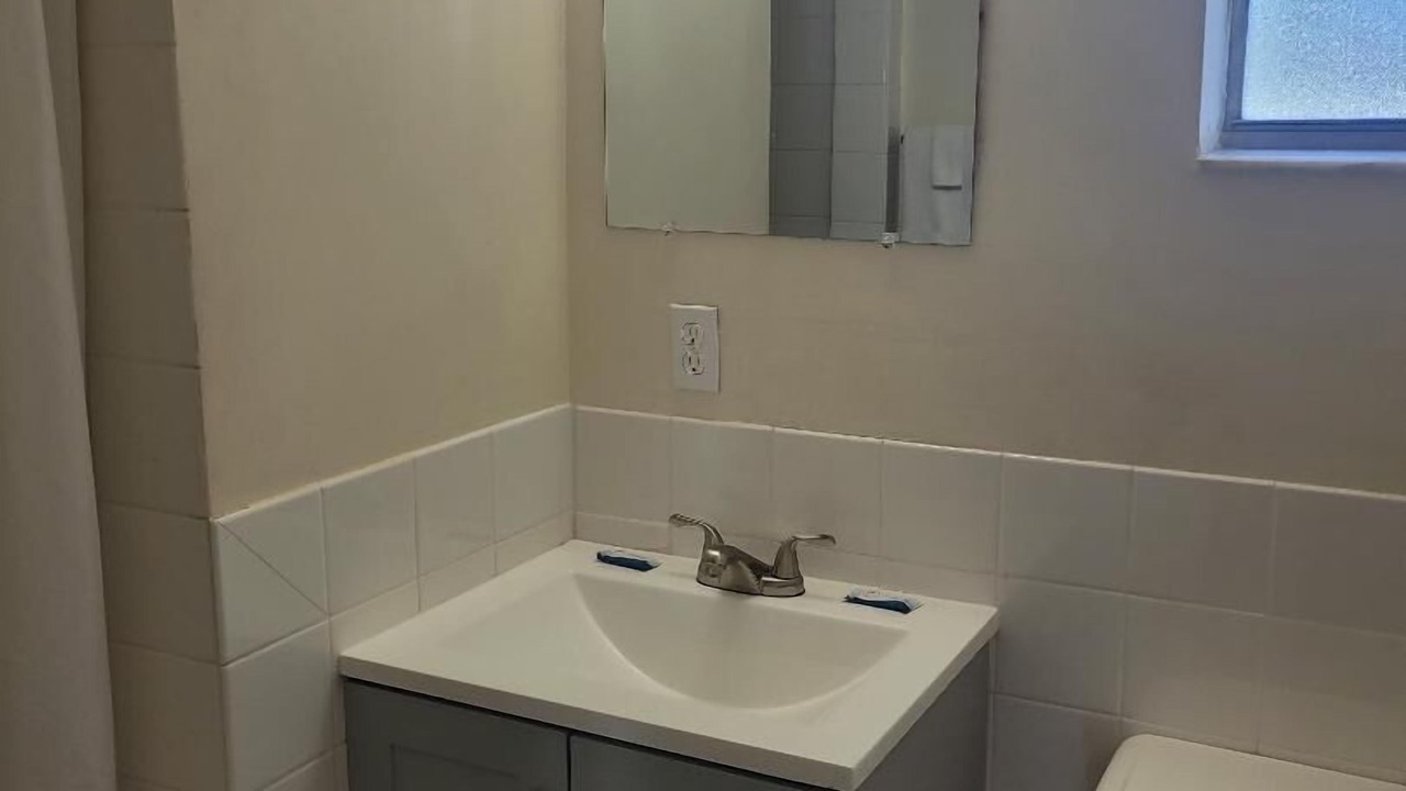 Photo of Bathroom in Old Northwood Historic District